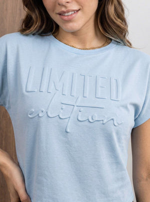 Blusa tipo camiseta repujada ref-2111324