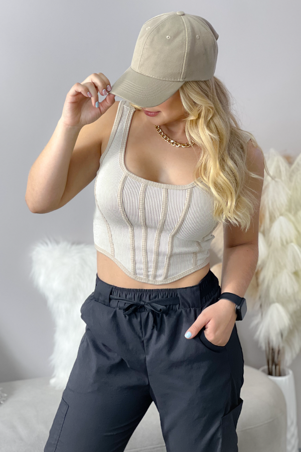 Corset con camisa blanca sale